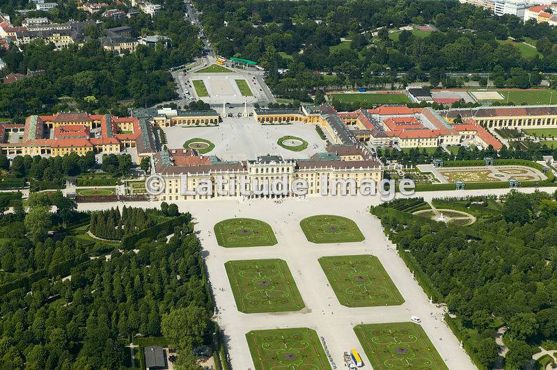 TOP 5 UMRAH TRAVEL TRIP